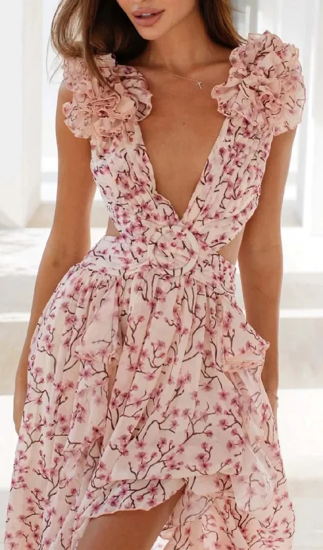 RUFFLED FLORAL CUTOUT MAXI DRESS IN PINK