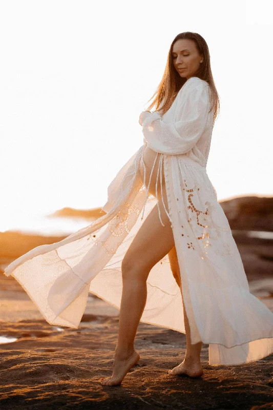 Chasing Unicorns Entering The Dreamland Kimono - Maternity Photoshoot Robe