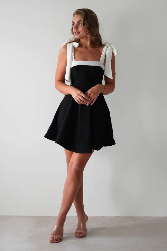 Madison Mini Dress | Monochrome