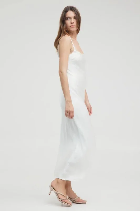 crush-bias-classic-slip-off-white