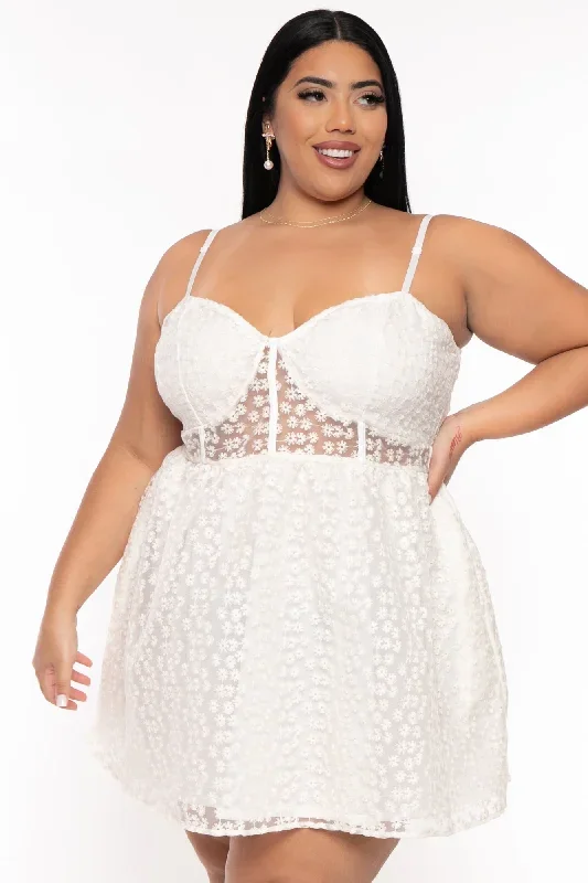 Plus Size Dreamy Organza Flare  Dress - Ivory