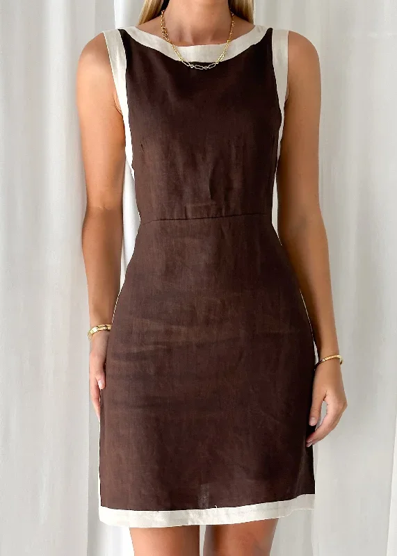 vanda-linen-dress-chocolate